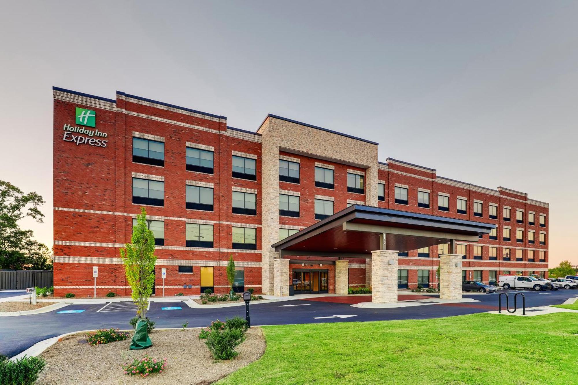 Holiday Inn Express Holly Springs - Raleigh Area By Ihg Exterior foto