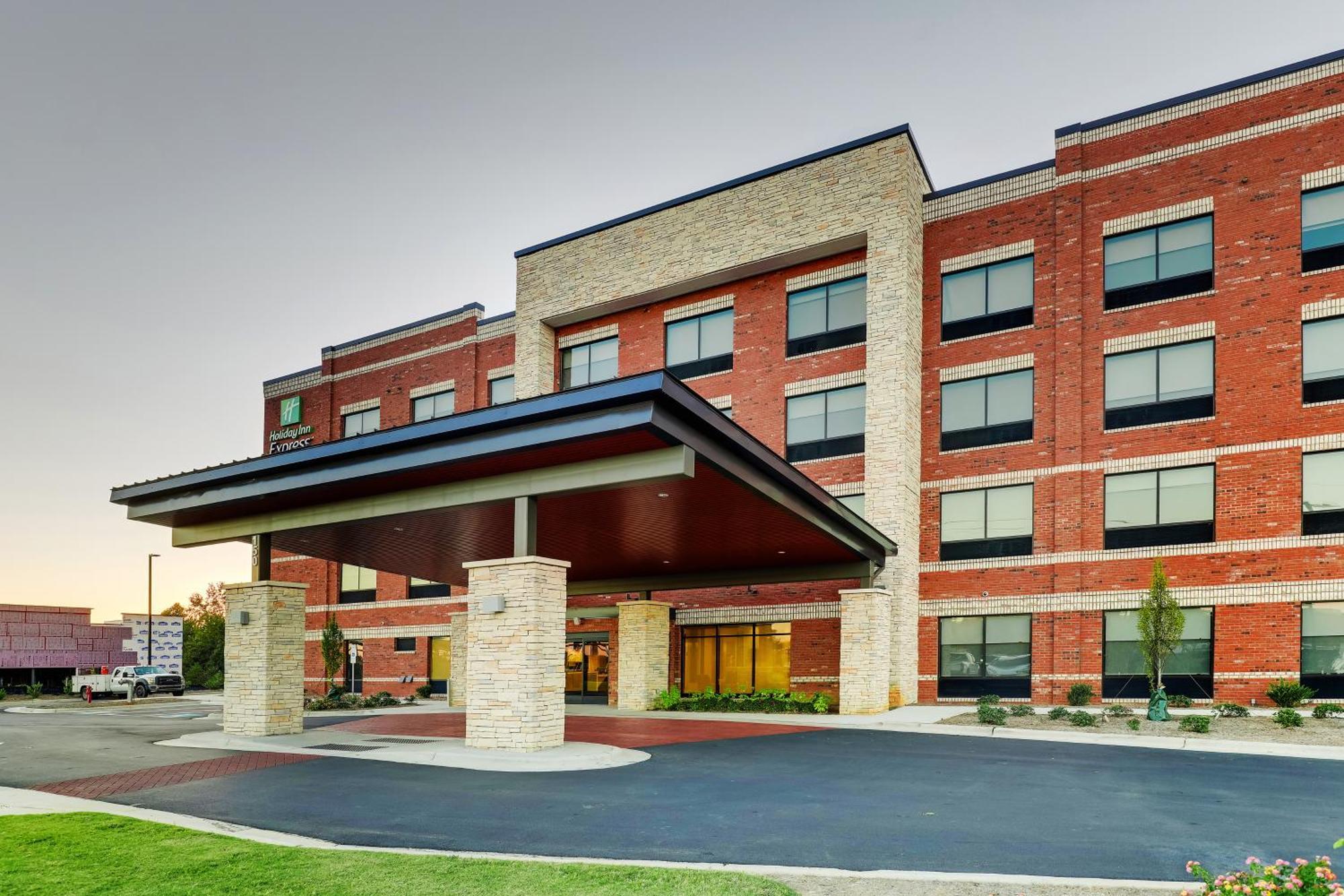 Holiday Inn Express Holly Springs - Raleigh Area By Ihg Exterior foto