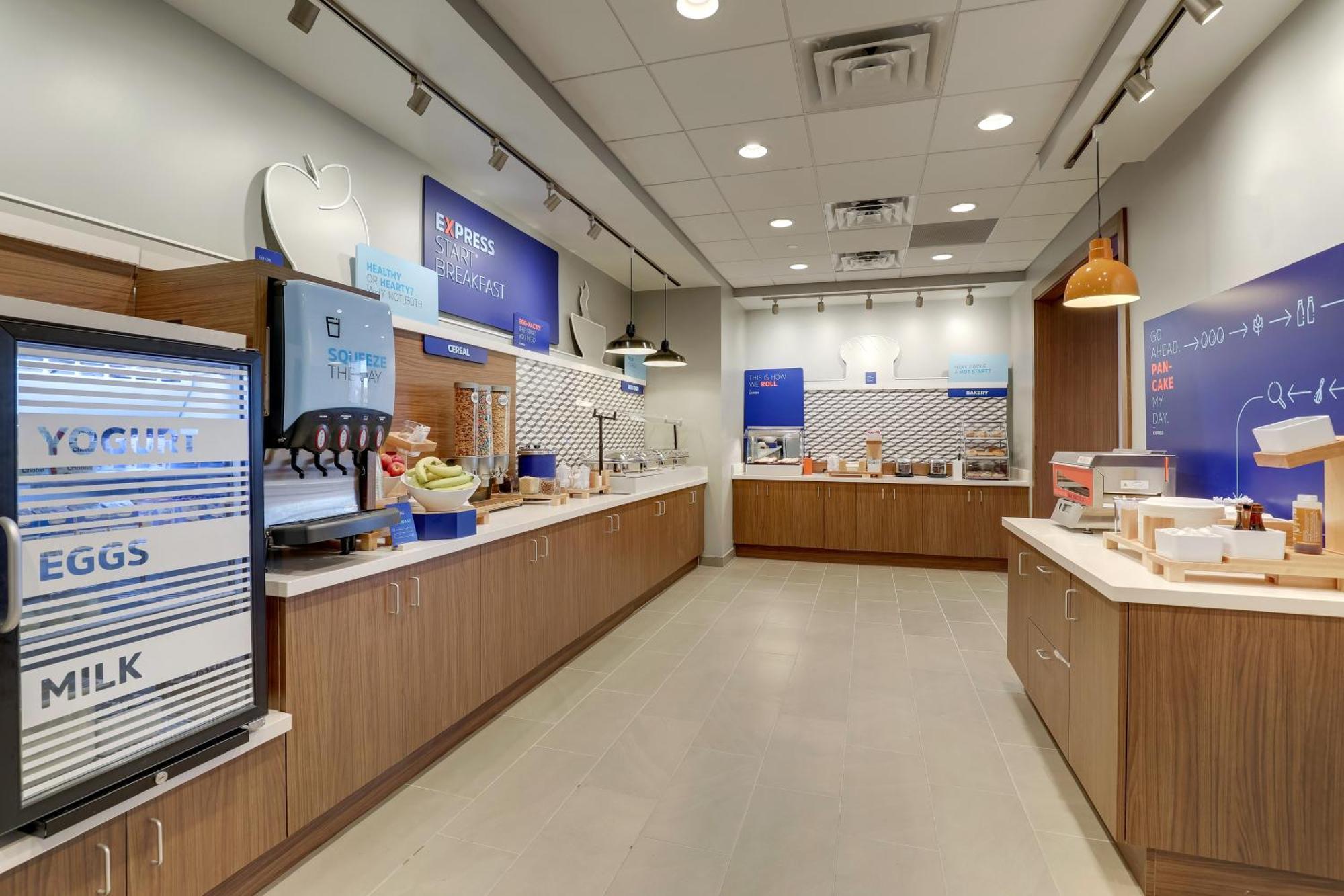 Holiday Inn Express Holly Springs - Raleigh Area By Ihg Exterior foto