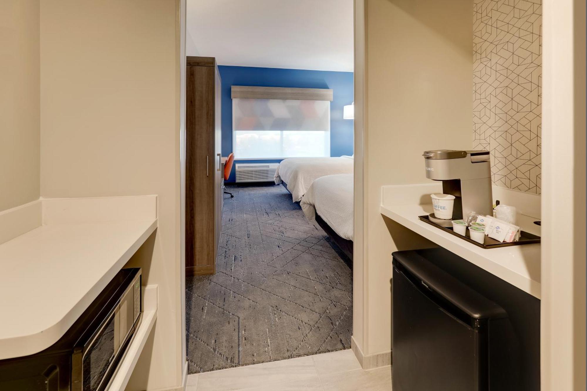 Holiday Inn Express Holly Springs - Raleigh Area By Ihg Exterior foto